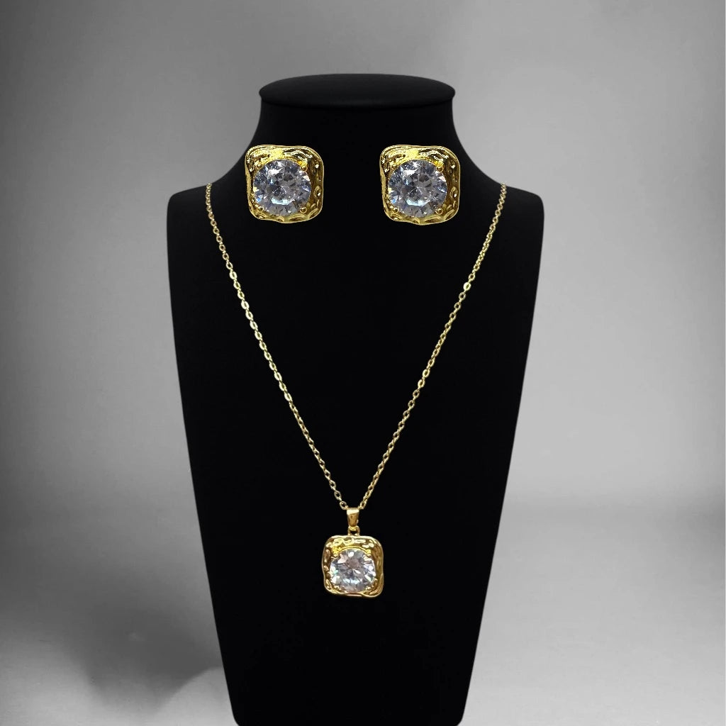 Golden Gaze Statement Set
