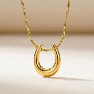 18KT Gold Plated U-Shape Glow Chain Pendant Necklace